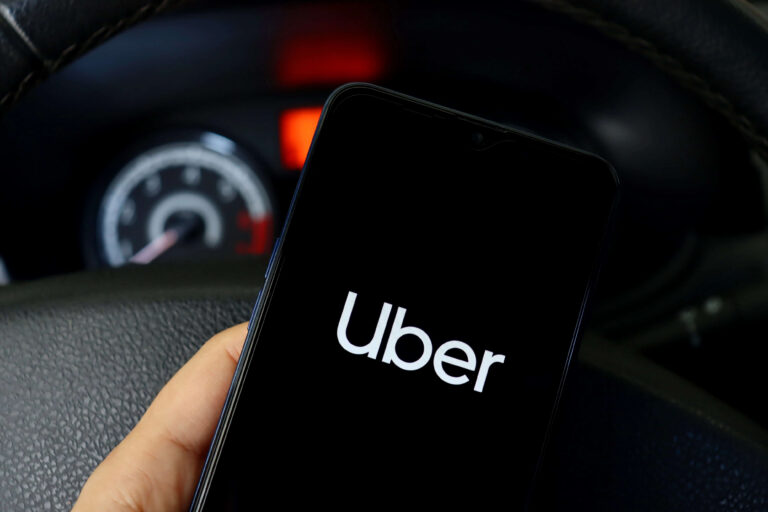 Uber dostał w Holandii 825 mln euro kary. Algorytm blokował kierowców