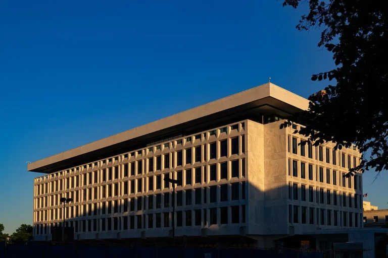Fed może jutro podnieść stopy pierwszy raz od ponad 3 lat. Rynki niemal pewne decyzji