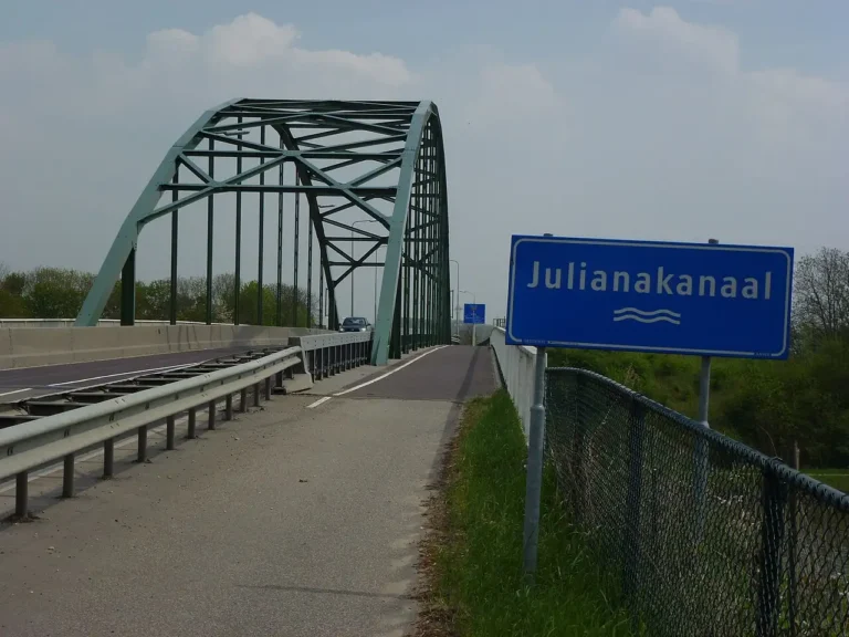 Kierowcy ciężarówek ignorują zakazy. Limburg uruchamia kamery przy uszkodzonych mostach