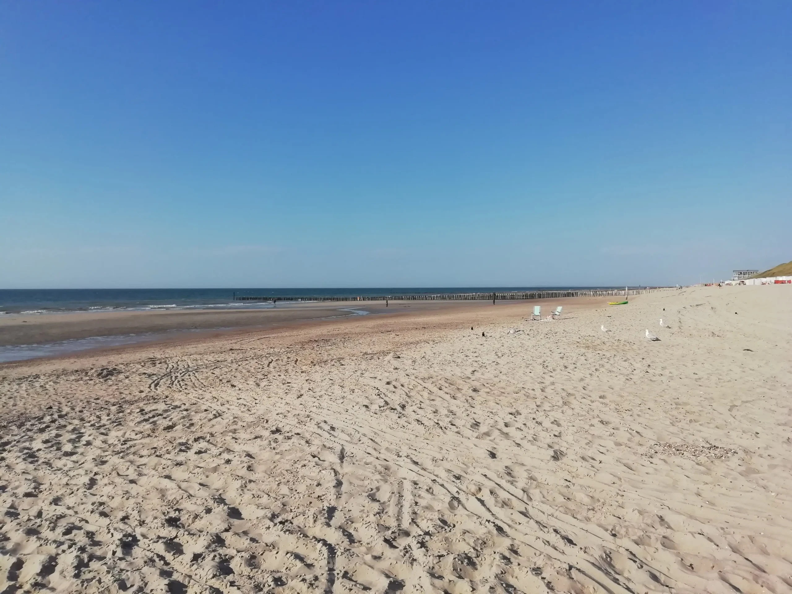 Plaża w Domburgu w prowincji Zeeland nad Morzem Północnym