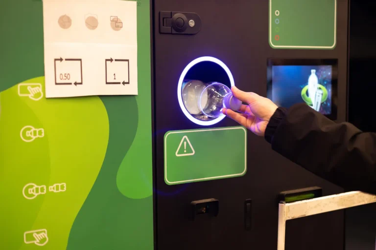 Automat do zwrotu butelek objętych statiegeld w Holandii
