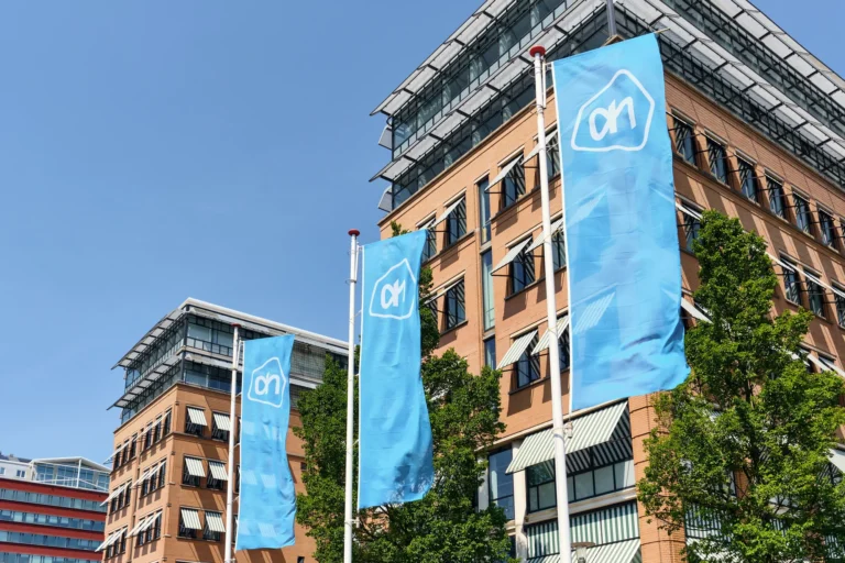 Albert Heijn wznowił dostawy do sklepów. Zakupy online nadal niedostępne